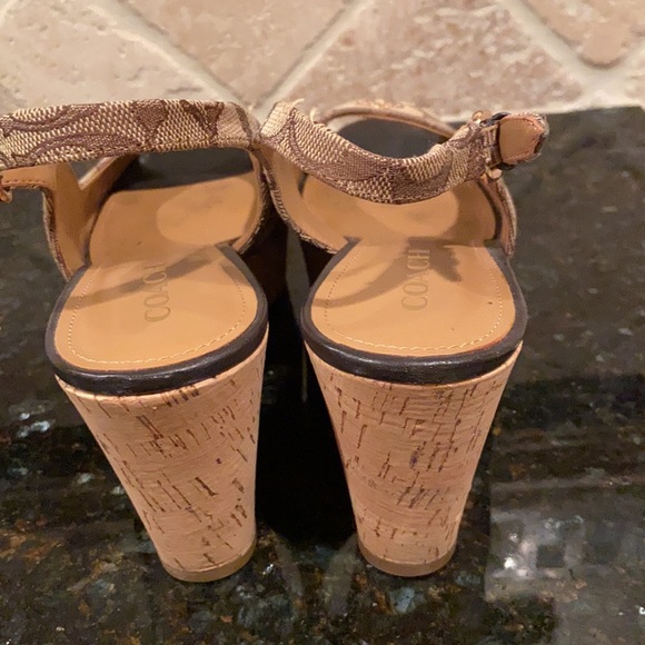 Coach wedge - Picture 3 of 4